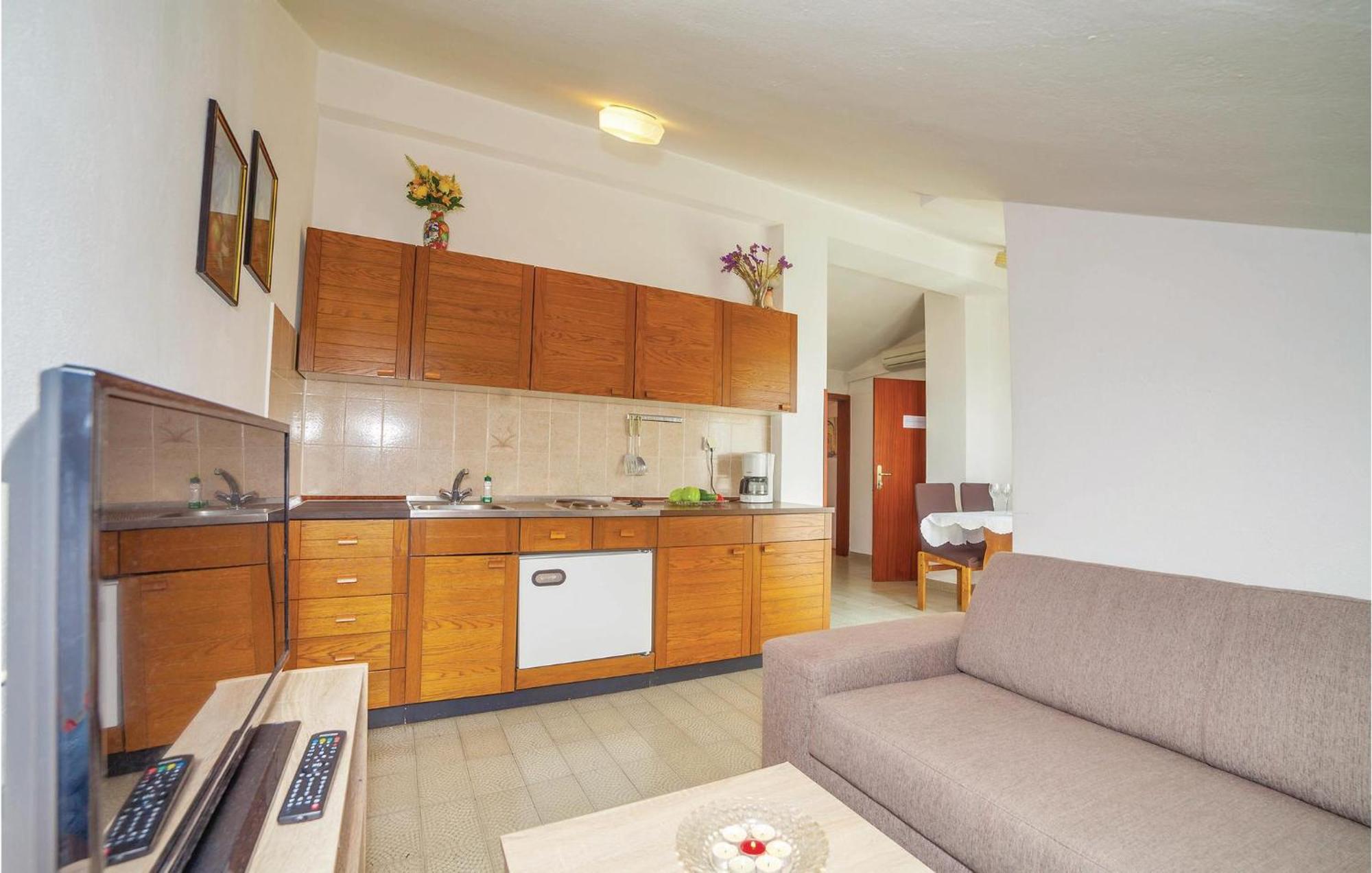 2 Bedroom Amazing Apartment In קריקווניצה מראה חיצוני תמונה